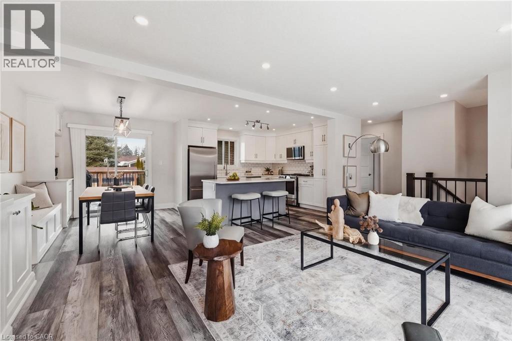 362 Roselawn Place, Waterloo, Ontario  N2L 5P1 - Photo 3 - 40809597