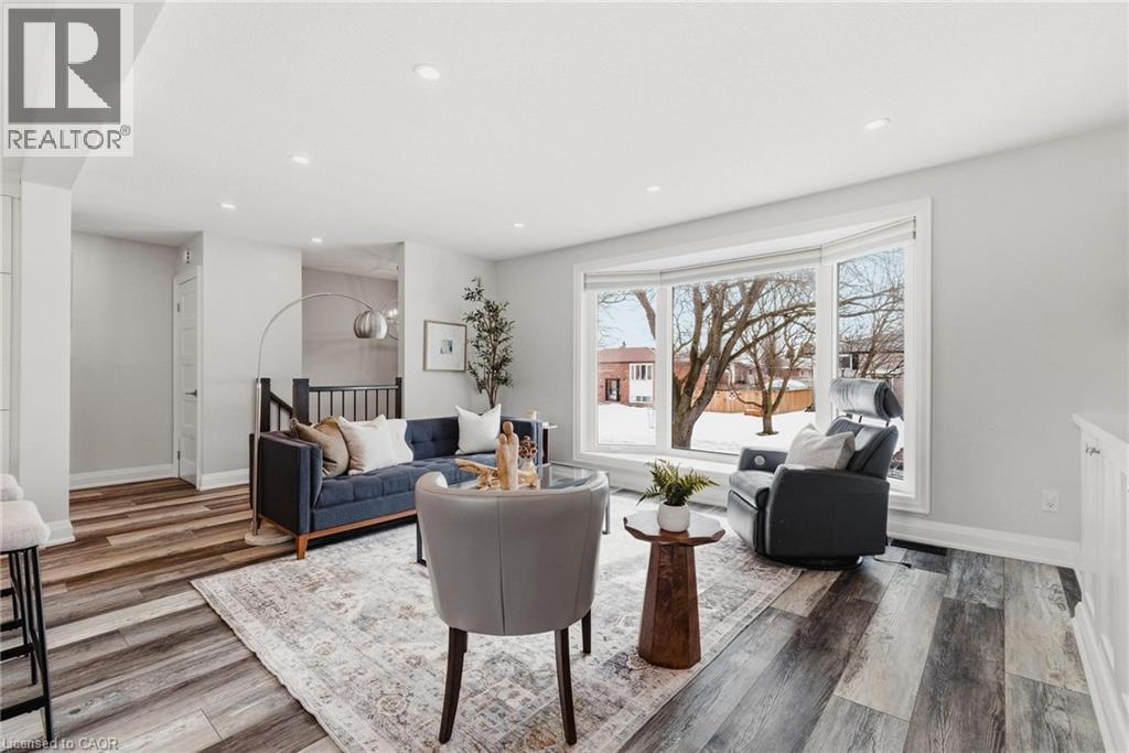 362 Roselawn Place, Waterloo, Ontario  N2L 5P1 - Photo 8 - 40809597