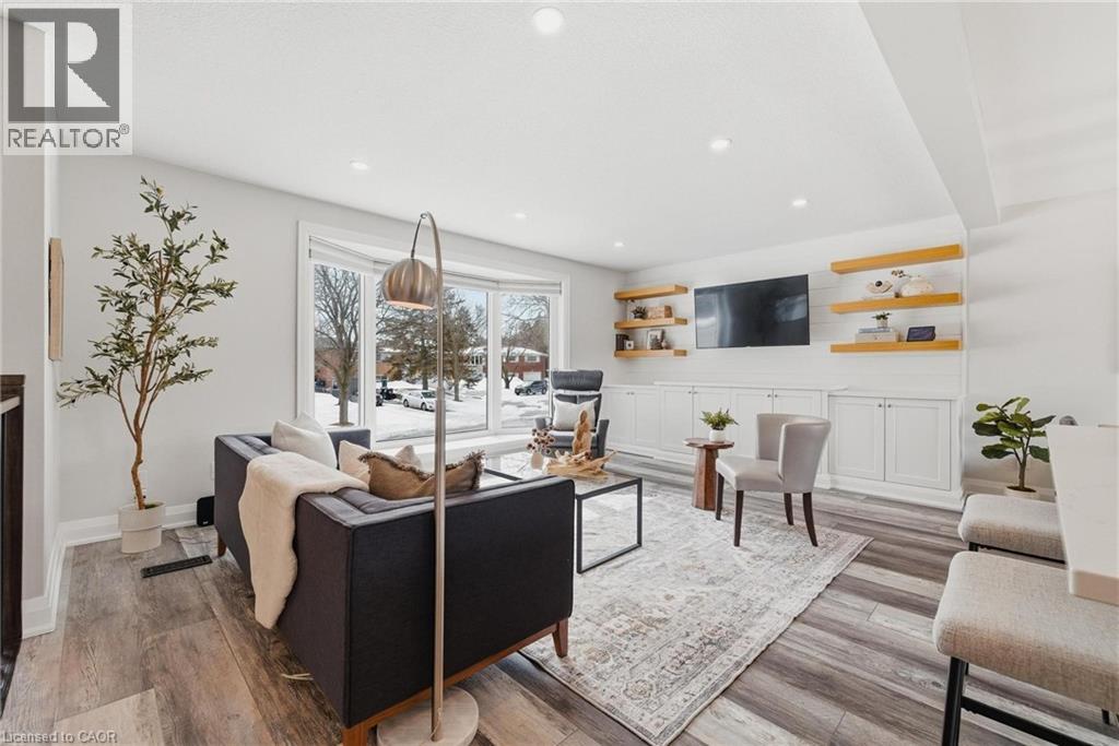 362 Roselawn Place, Waterloo, Ontario  N2L 5P1 - Photo 9 - 40809597