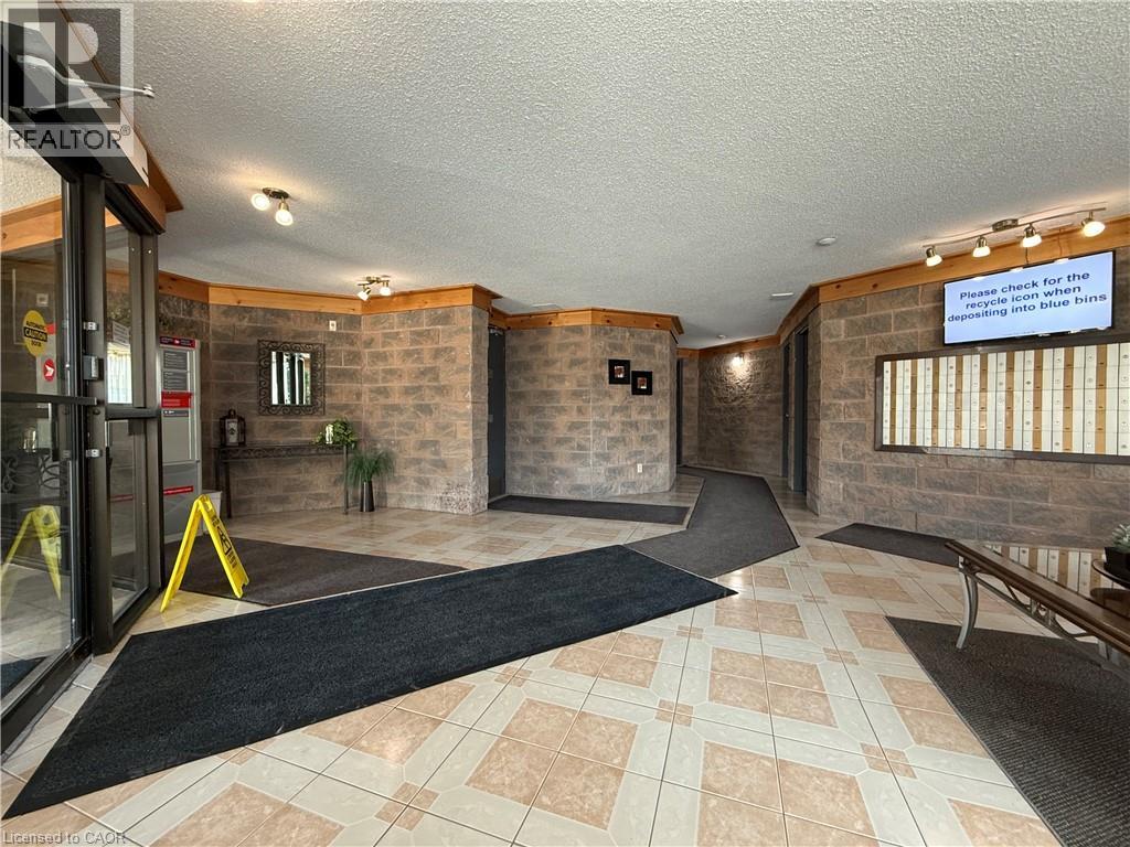 24 Marilyn Drive Unit# 101, Guelph, Ontario  N1H 8E9 - Photo 6 - 40809219