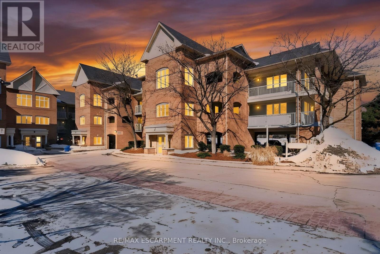 140 - 109 Bristol Road E, Mississauga, Ontario  L4Z 3P6 - Photo 1 - W12847772