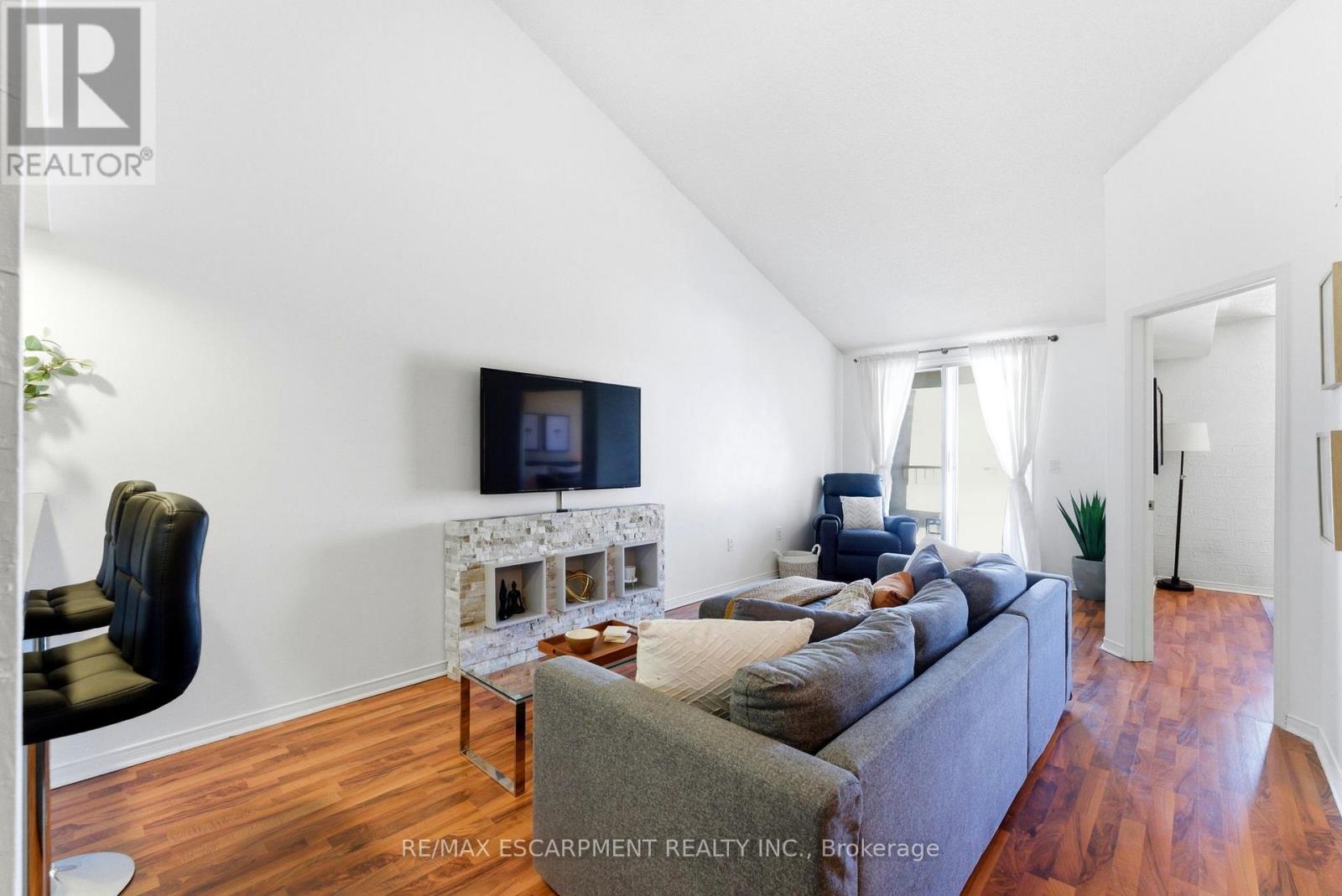 140 - 109 Bristol Road E, Mississauga, Ontario  L4Z 3P6 - Photo 7 - W12847772