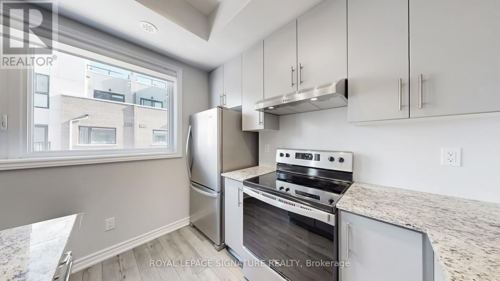 310 - 349 Wheat Boom Drive, Oakville, Ontario  L6H 7X5 - Photo 7 - W12847786