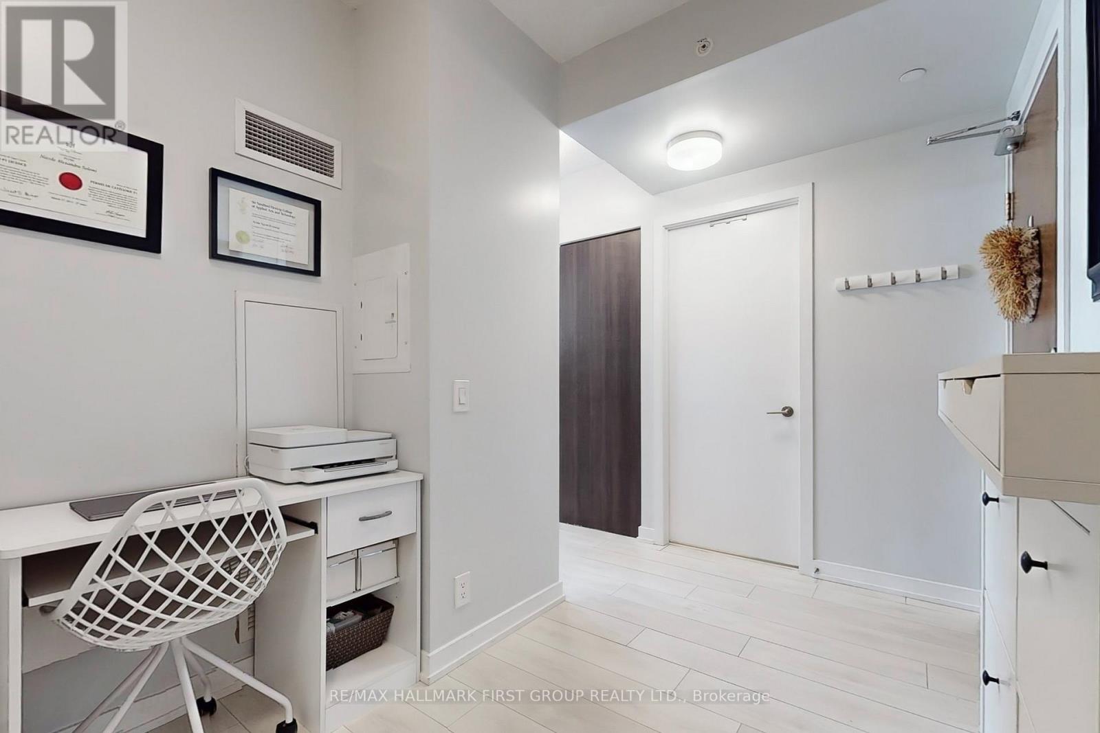 713 - 2212 Lakeshore Boulevard W, Toronto, Ontario  M8V 0C2 - Photo 5 - W12847810