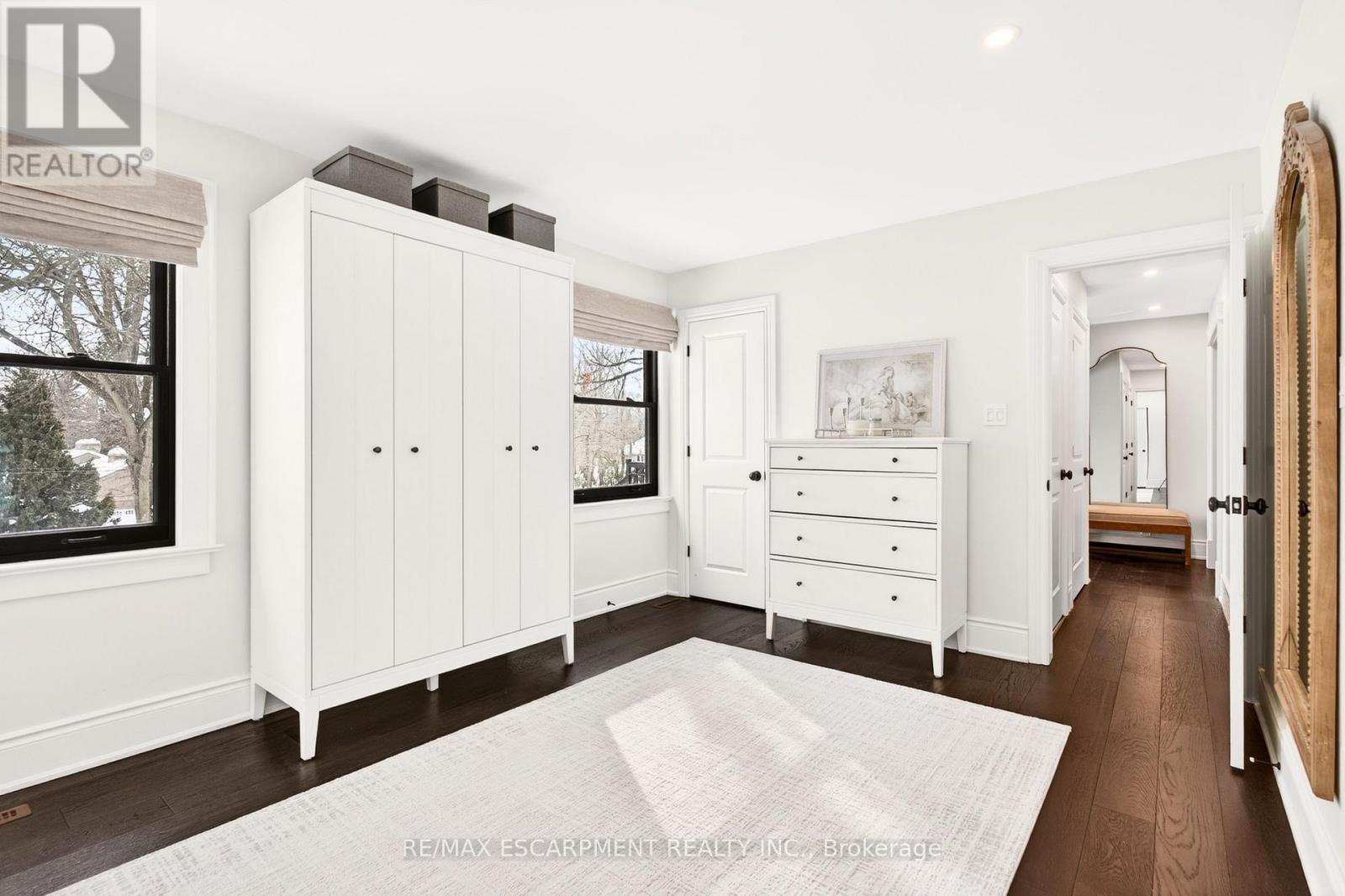 2129 Highview Drive, Burlington, Ontario  L7P 0P2 - Photo 13 - W12847832