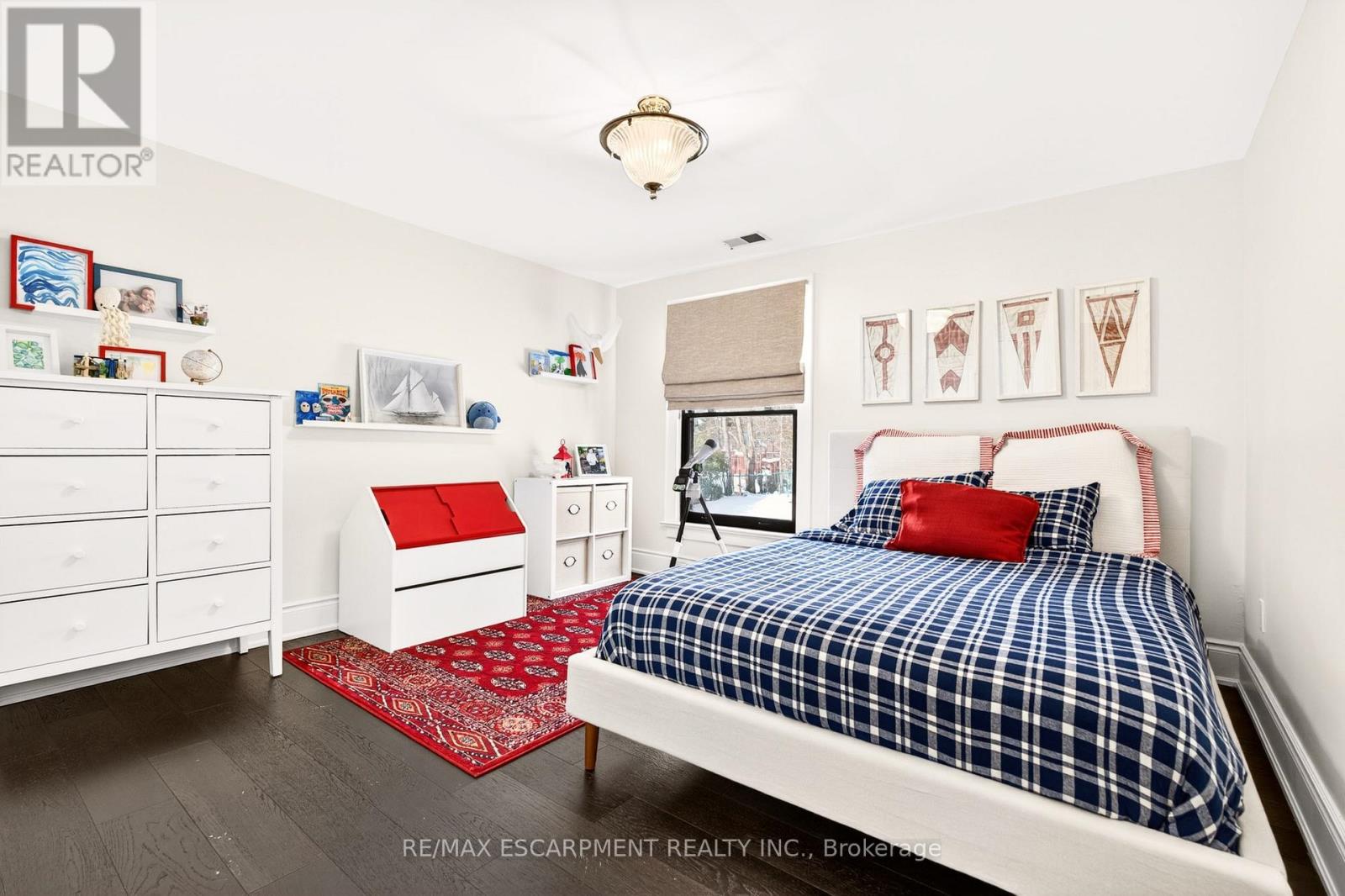 2129 Highview Drive, Burlington, Ontario  L7P 0P2 - Photo 19 - W12847832