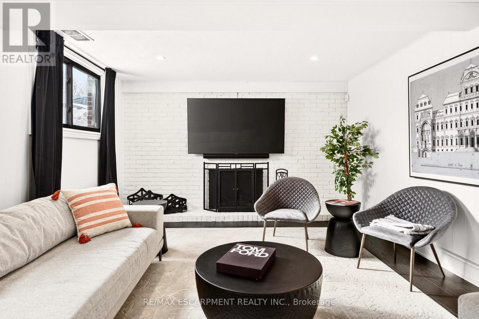 2129 Highview Drive, Burlington, Ontario  L7P 0P2 - Photo 22 - W12847832