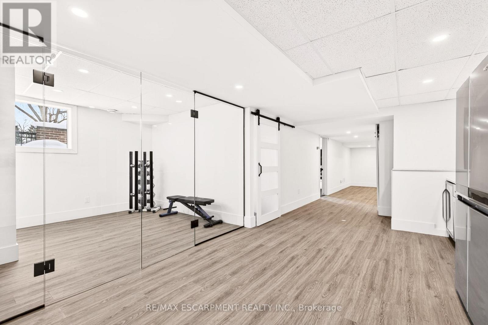 2129 Highview Drive, Burlington, Ontario  L7P 0P2 - Photo 26 - W12847832