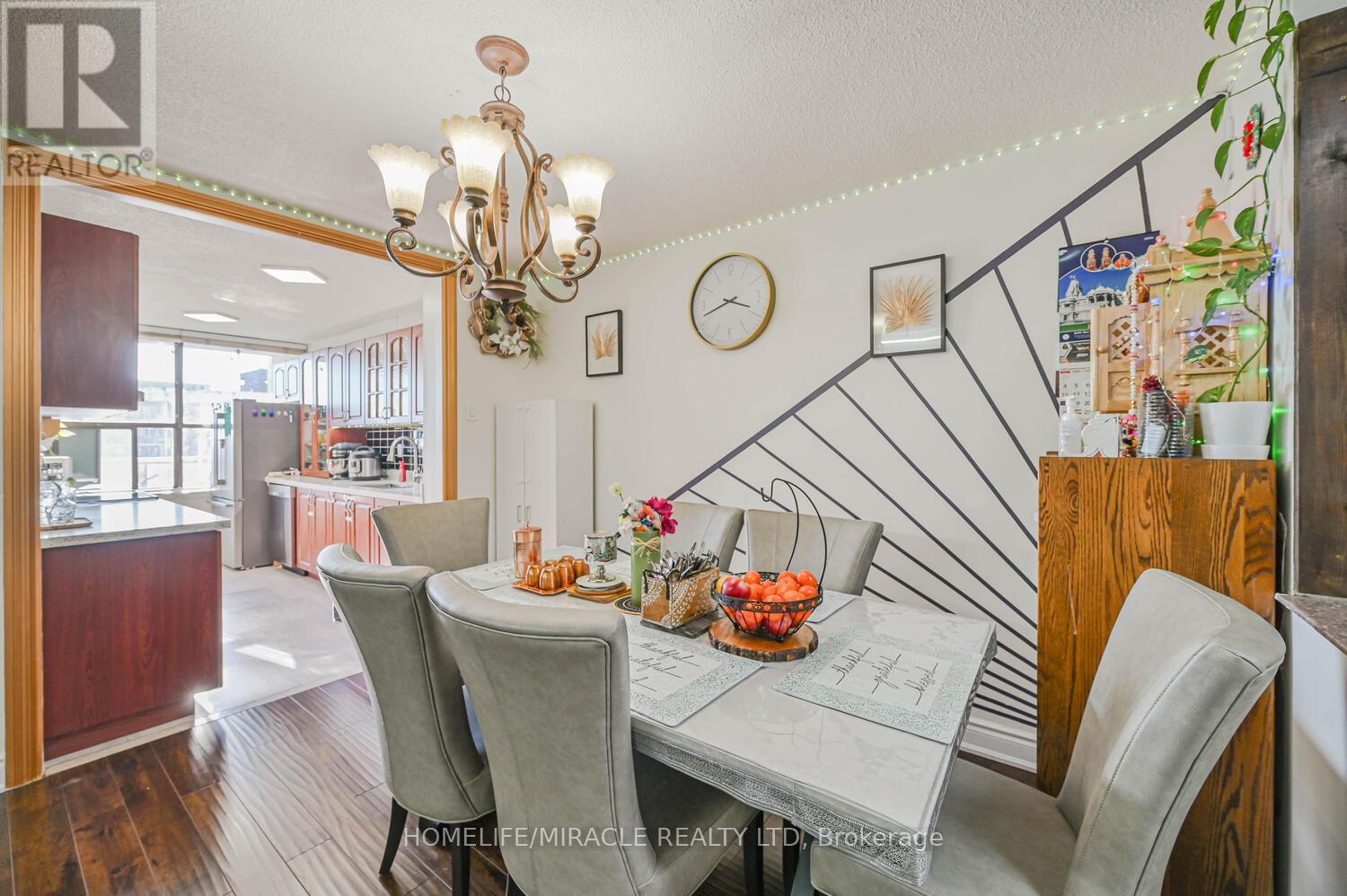 1802 - 4 Kings Cross Road, Brampton, Ontario  L6T 3X8 - Photo 14 - W12847854