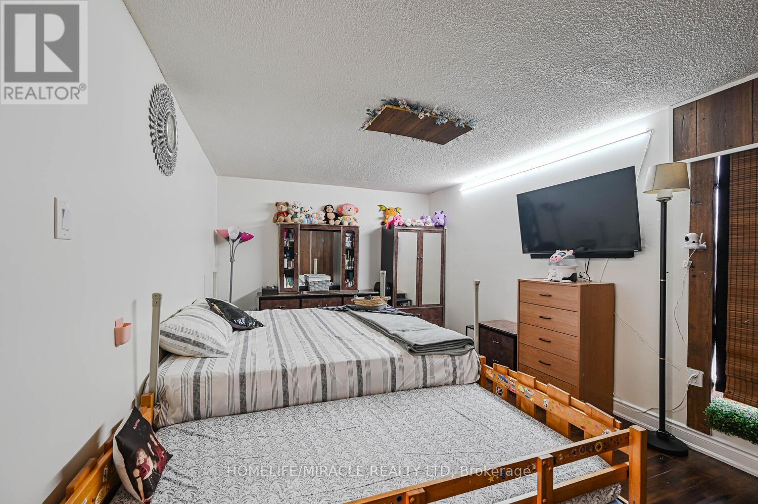 1802 - 4 Kings Cross Road, Brampton, Ontario  L6T 3X8 - Photo 21 - W12847854