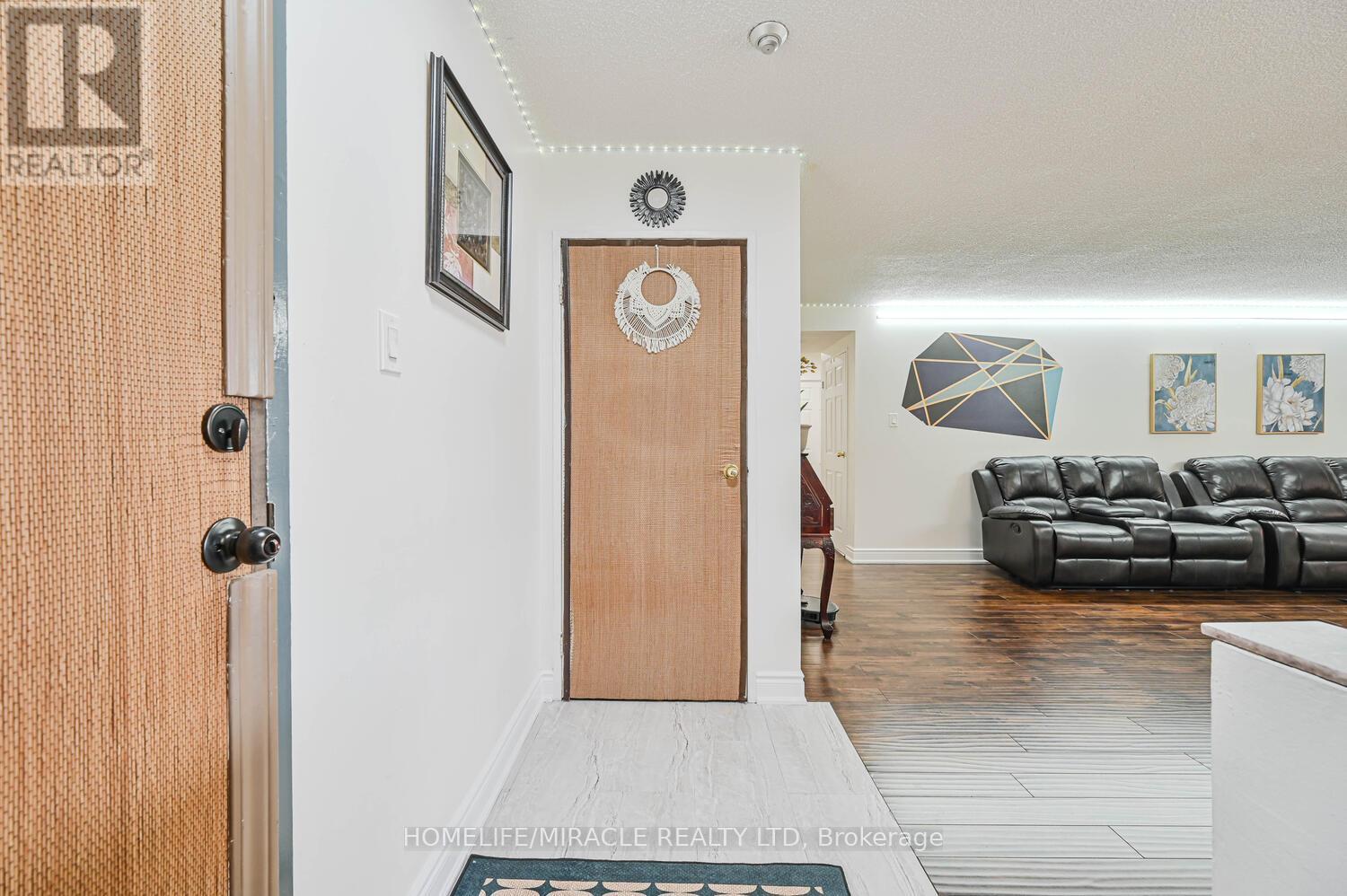 1802 - 4 Kings Cross Road, Brampton, Ontario  L6T 3X8 - Photo 38 - W12847854