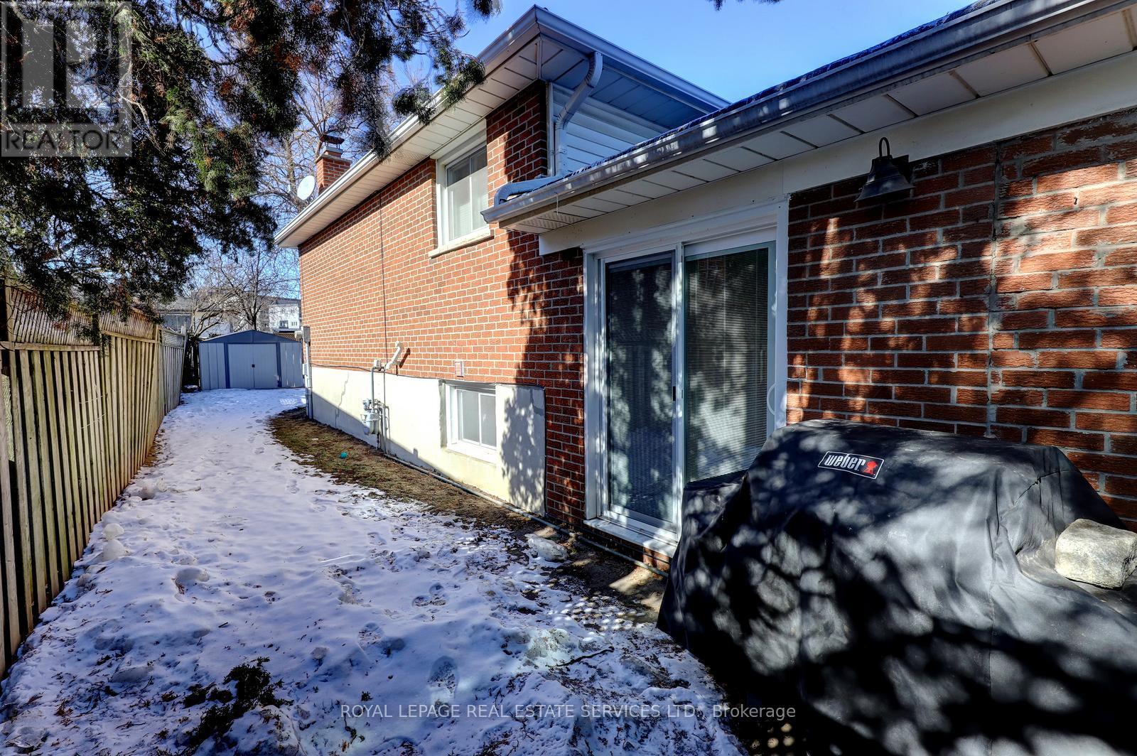 2001 Silverberry Crescent, Mississauga, Ontario  L5J 1C8 - Photo 35 - W12847872