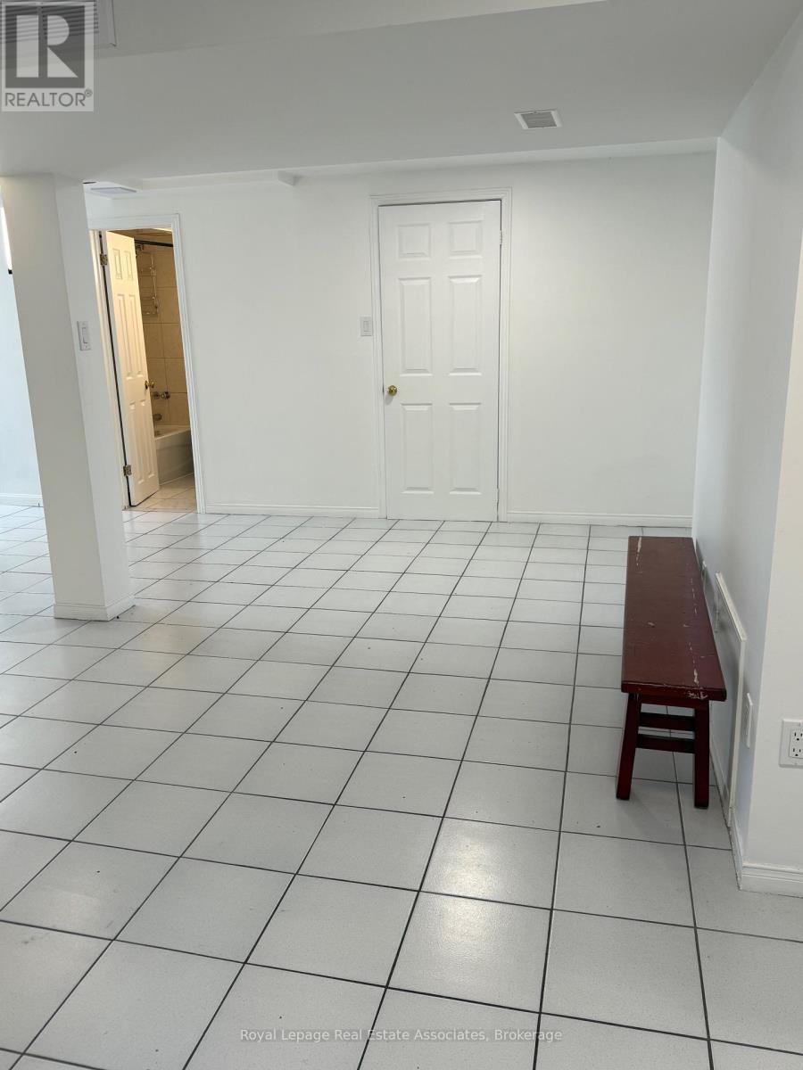 Lower - 81 Post Road, Brampton, Ontario  L6V 1X3 - Photo 16 - W12847890