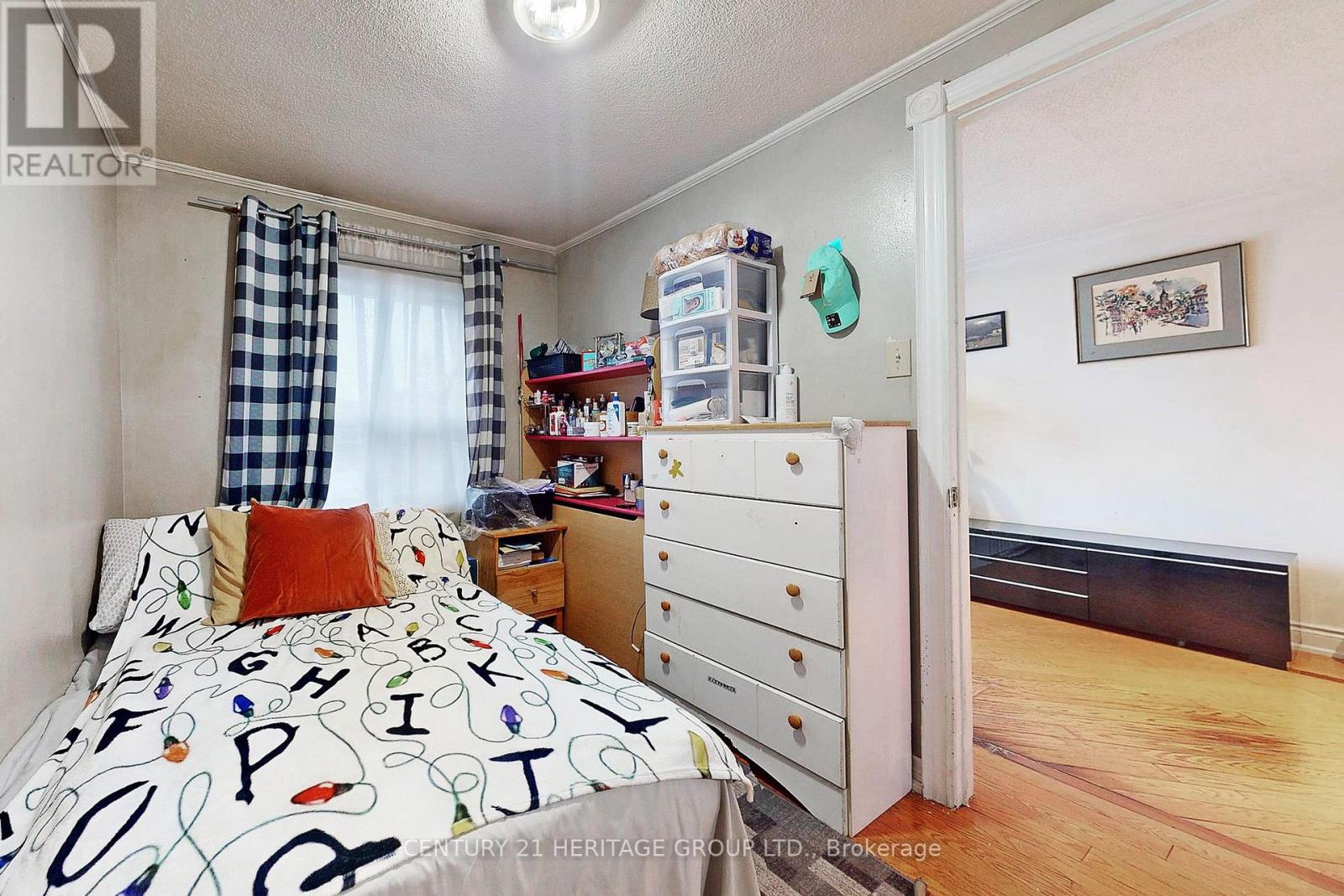 1045 East Avenue, Mississauga, Ontario  L5E 1X1 - Photo 12 - W12847900