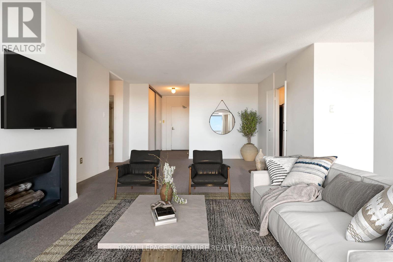 1207 - 1359 White Oaks Boulevard, Oakville, Ontario  L6H 2R8 - Photo 6 - W12847908