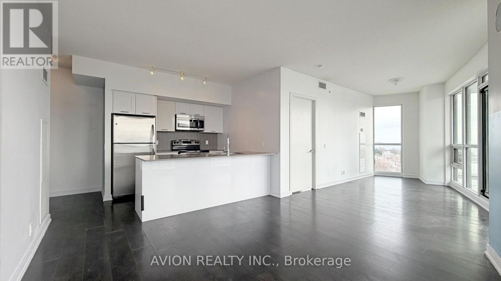 1103 - 2212 Lake Shore Boulevard W, Toronto, Ontario  M8V 0C2 - Photo 9 - W12847912