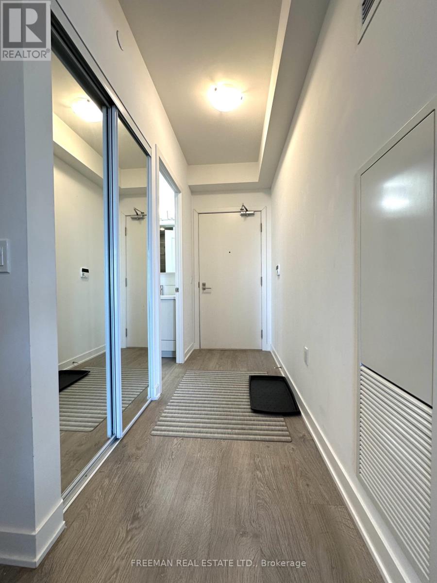 1509 - 4699 Glen Erin Drive, Mississauga, Ontario  L5M 2E5 - Photo 2 - W12847916