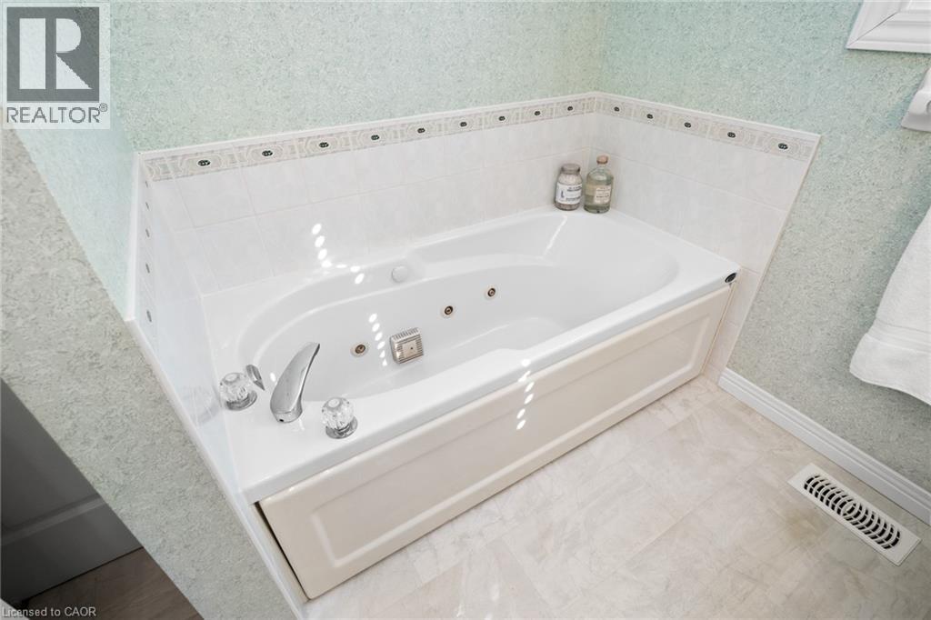 7 Lakefield Court, Baden, Ontario  N3A 3P4 - Photo 20 - 40797300