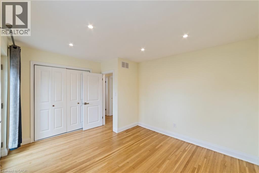 407 Queen Mary Drive, Oakville, Ontario  L6K 3M2 - Photo 16 - 40809006