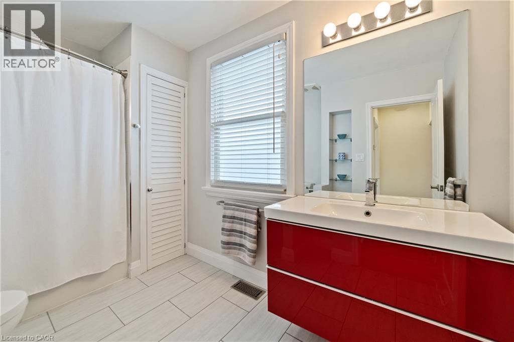 407 Queen Mary Drive, Oakville, Ontario  L6K 3M2 - Photo 20 - 40809006