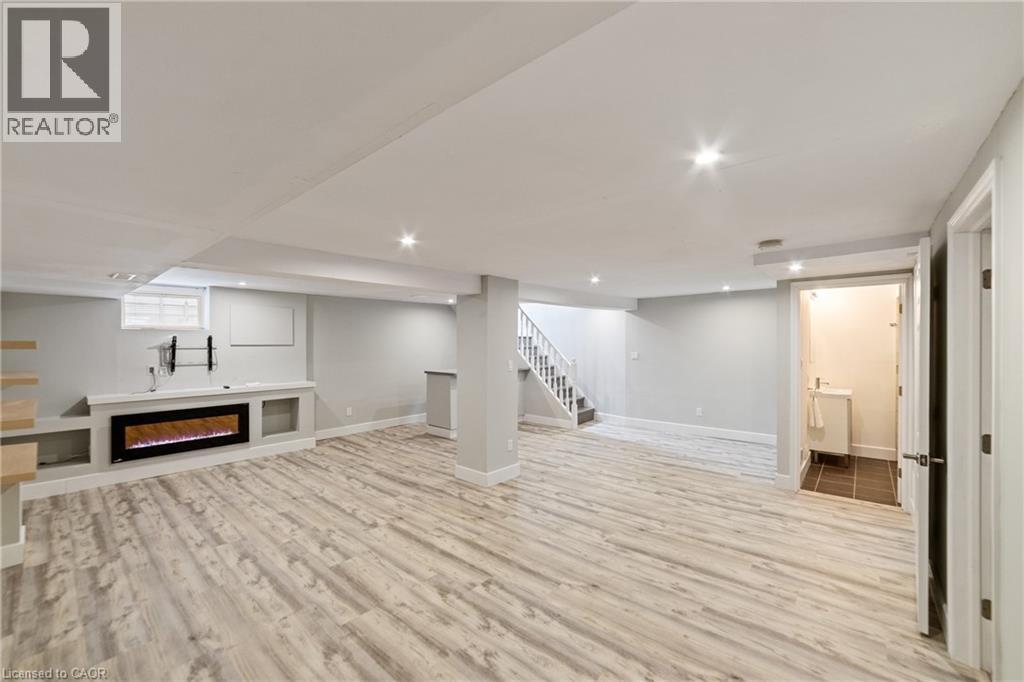 407 Queen Mary Drive, Oakville, Ontario  L6K 3M2 - Photo 24 - 40809006