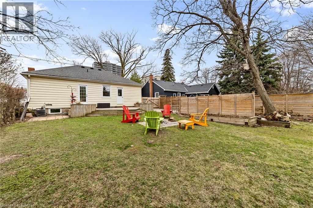 407 Queen Mary Drive, Oakville, Ontario  L6K 3M2 - Photo 36 - 40809006