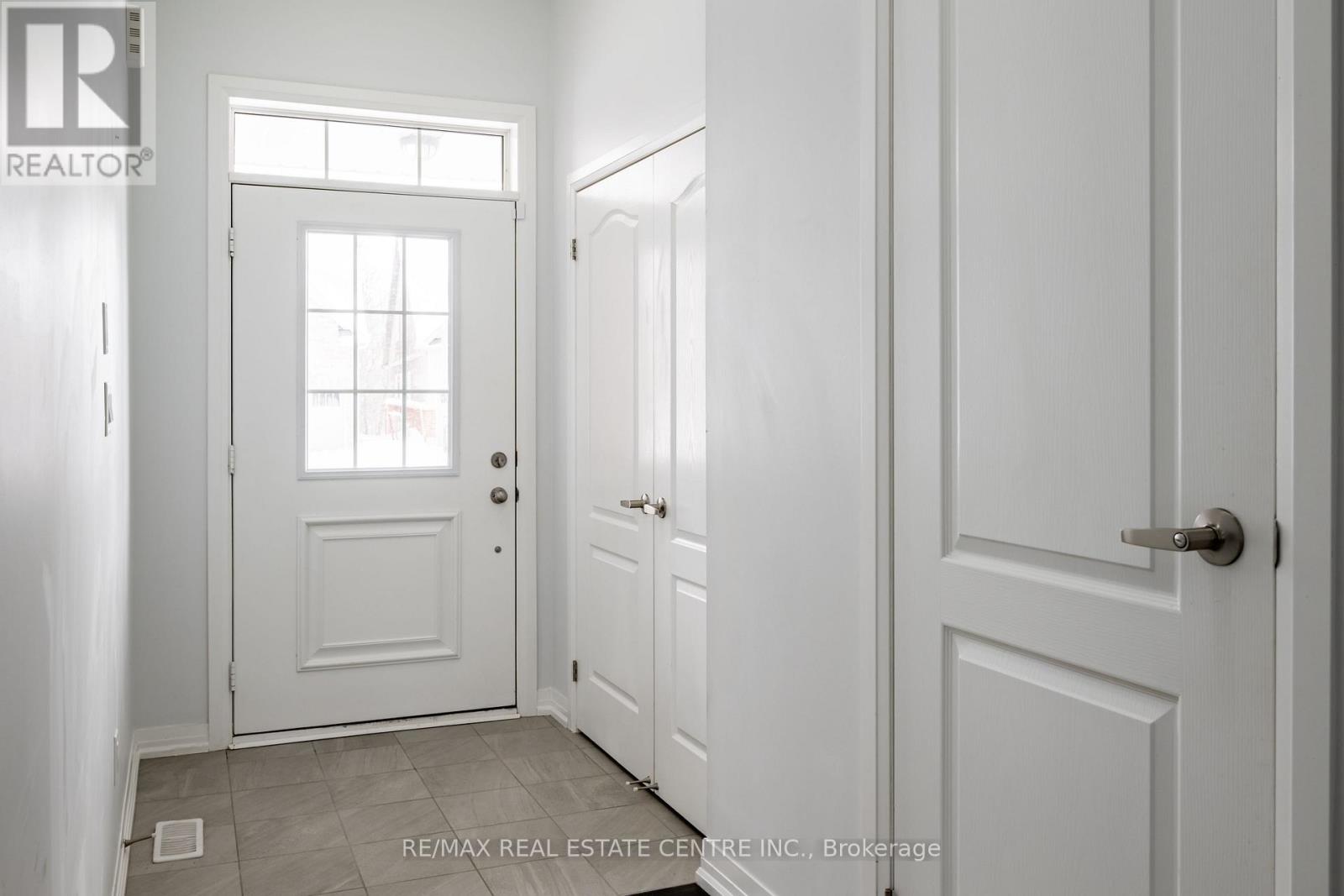 45 Rainey Drive, East Luther Grand Valley, Ontario  L9W 7R5 - Photo 4 - X12847800