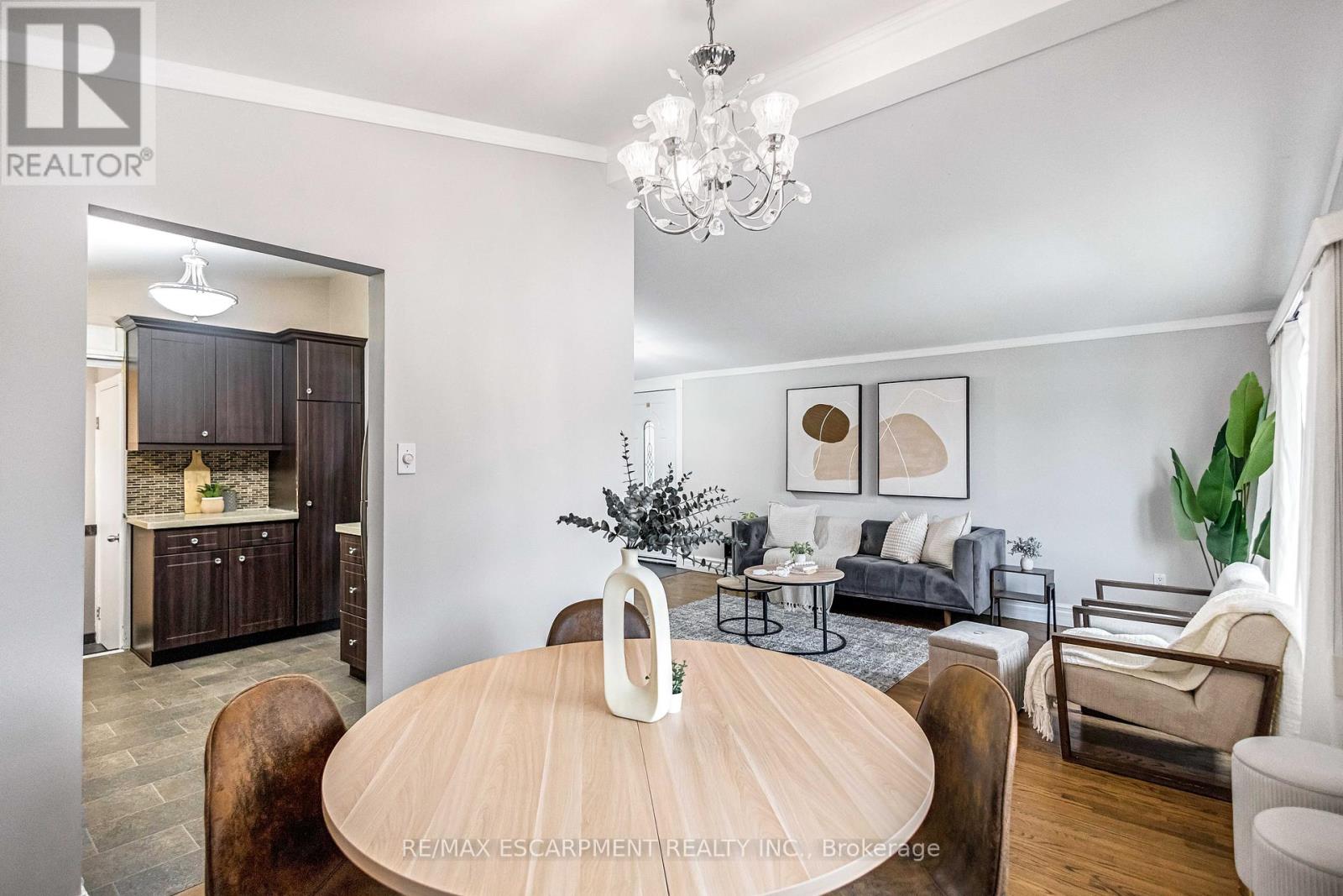 85 Ranchdale Drive, Hamilton, Ontario  L8V 2L9 - Photo 13 - X12847806