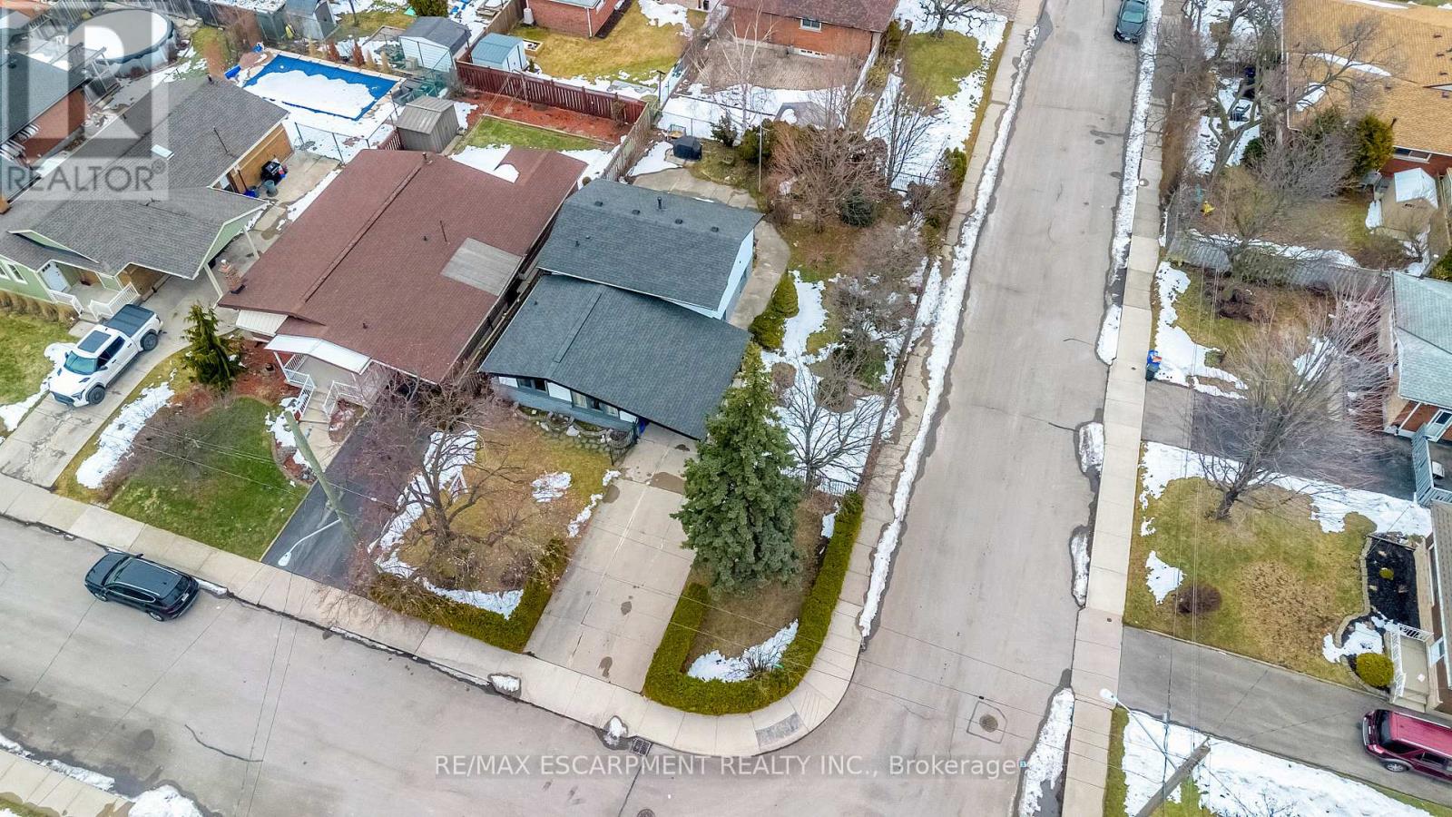 85 Ranchdale Drive, Hamilton, Ontario  L8V 2L9 - Photo 43 - X12847806