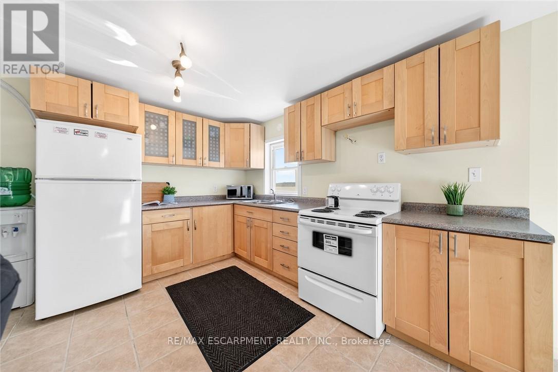 884 Concession 1 Road S, Haldimand, Ontario  N0A 1E0 - Photo 11 - X12847824