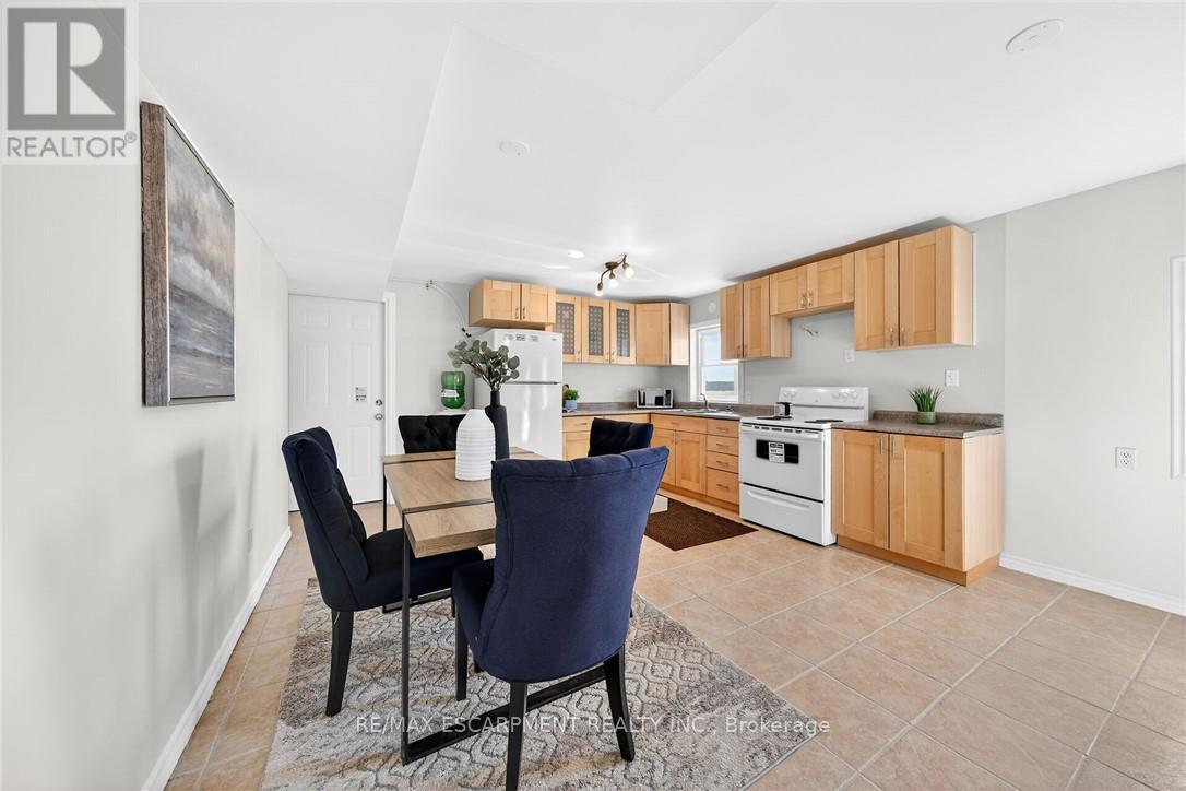 884 Concession 1 Road S, Haldimand, Ontario  N0A 1E0 - Photo 13 - X12847824