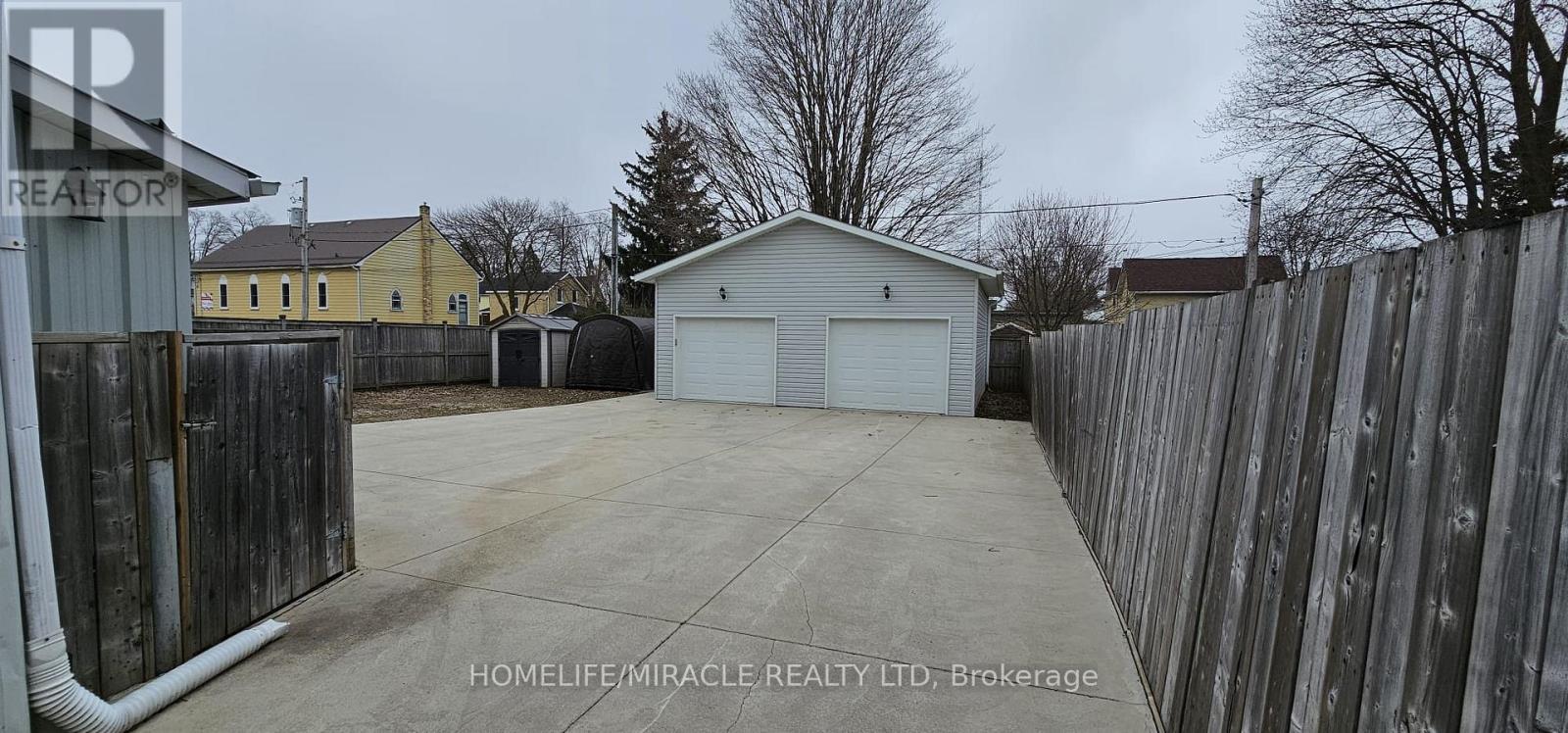 Minto - 94 Elora Street S, Minto, Ontario  N0G 1Z0 - Photo 4 - X12847826