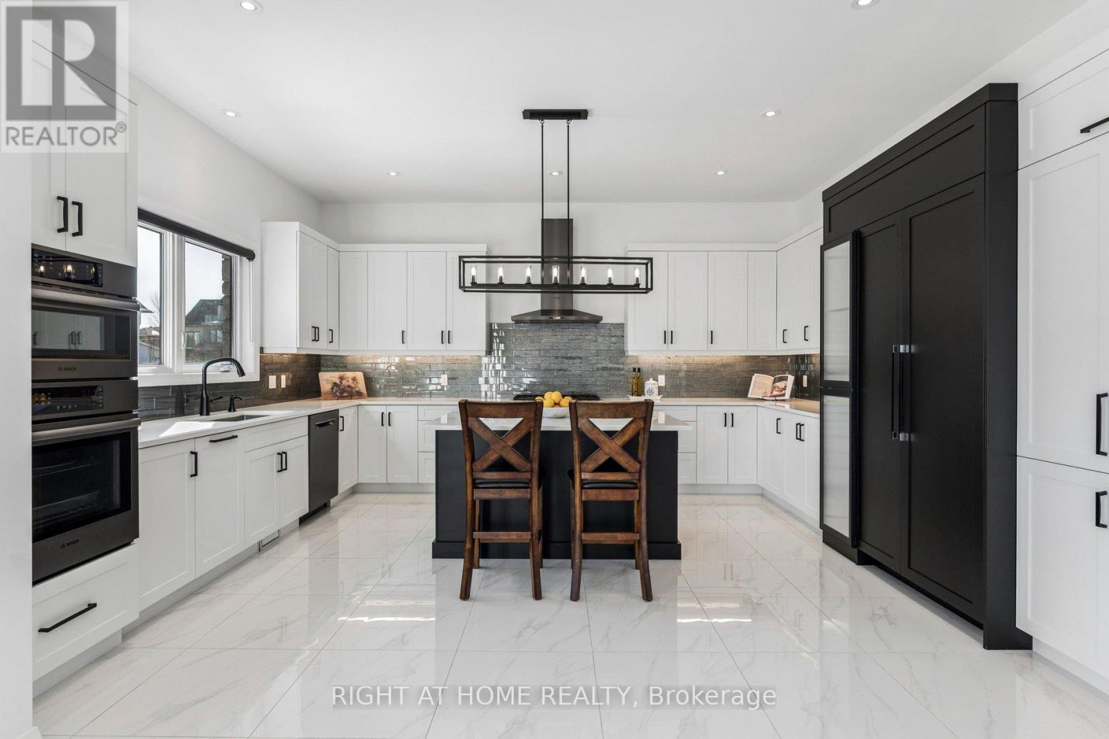 66 Kenmir Avenue, Niagara-On-The-Lake, Ontario  L0S 1J0 - Photo 15 - X12847846