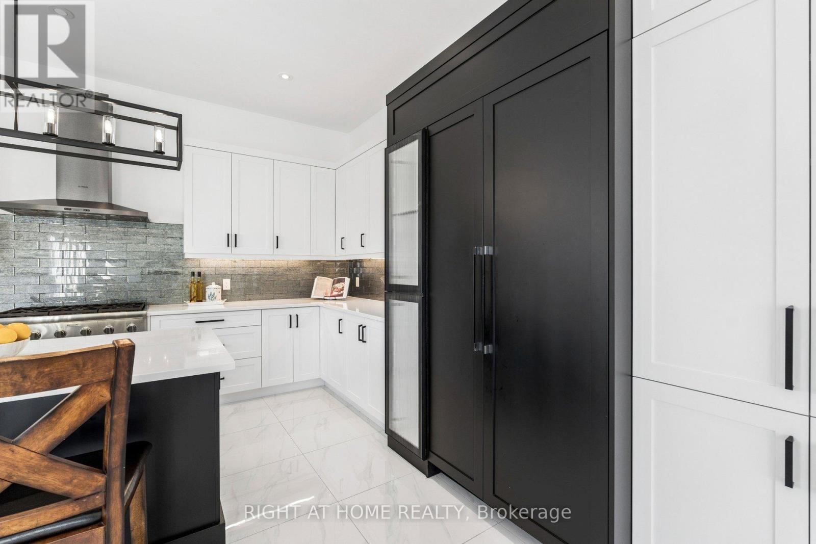 66 Kenmir Avenue, Niagara-On-The-Lake, Ontario  L0S 1J0 - Photo 18 - X12847846