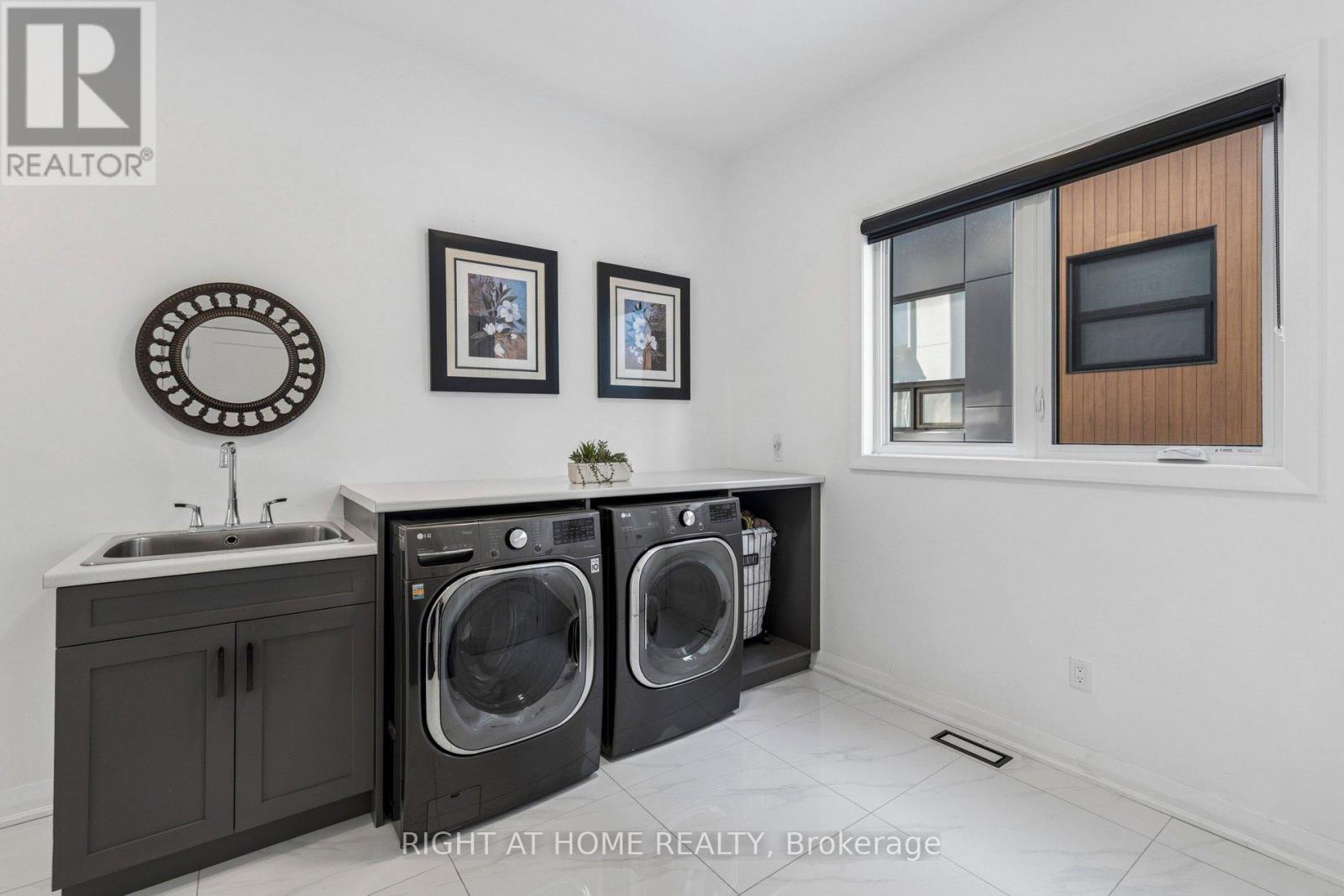 66 Kenmir Avenue, Niagara-On-The-Lake, Ontario  L0S 1J0 - Photo 24 - X12847846