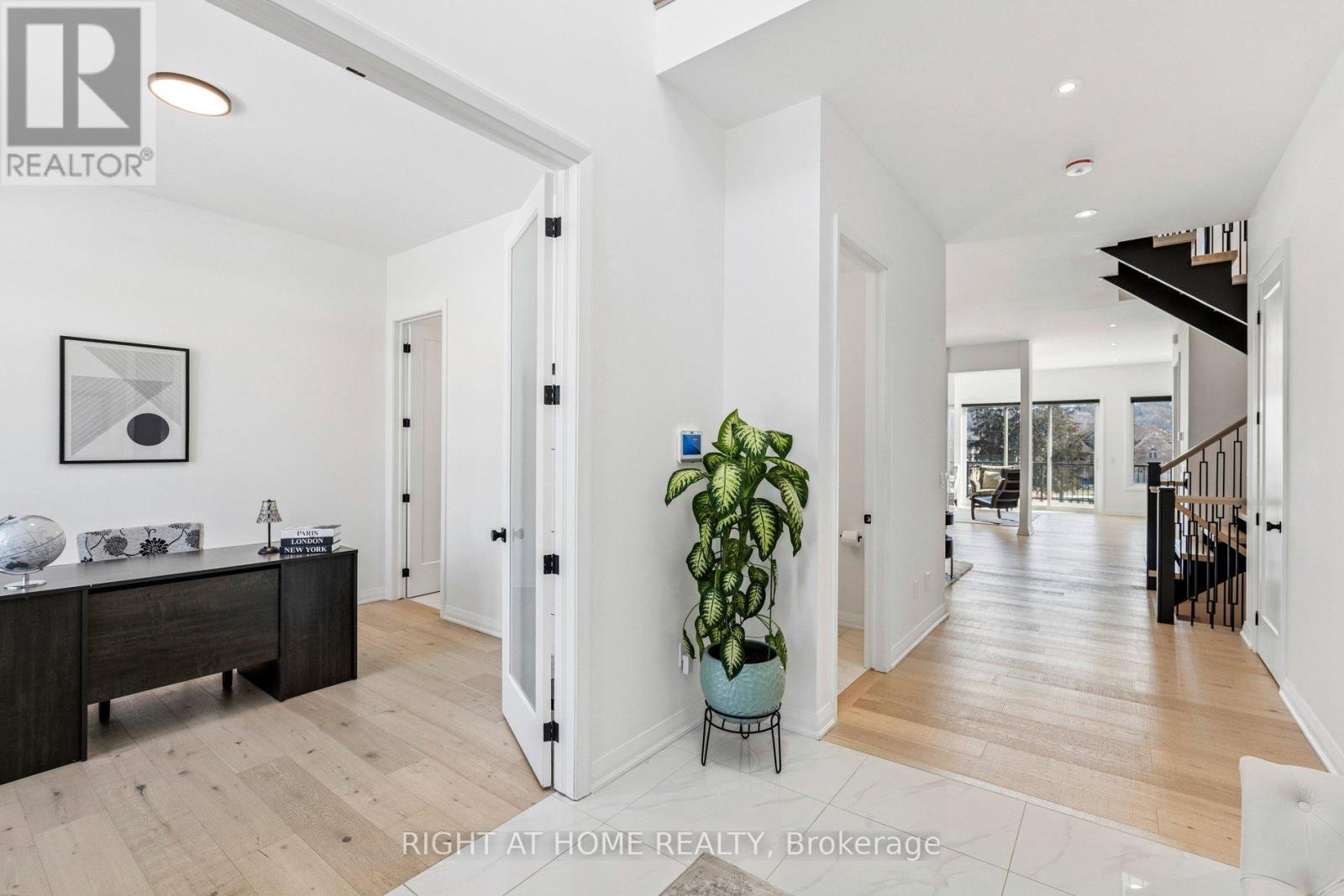 66 Kenmir Avenue, Niagara-On-The-Lake, Ontario  L0S 1J0 - Photo 6 - X12847846