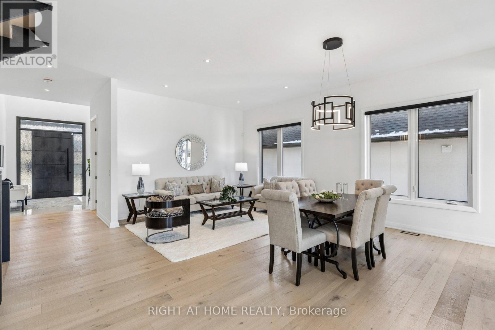 66 Kenmir Avenue, Niagara-On-The-Lake, Ontario  L0S 1J0 - Photo 7 - X12847846