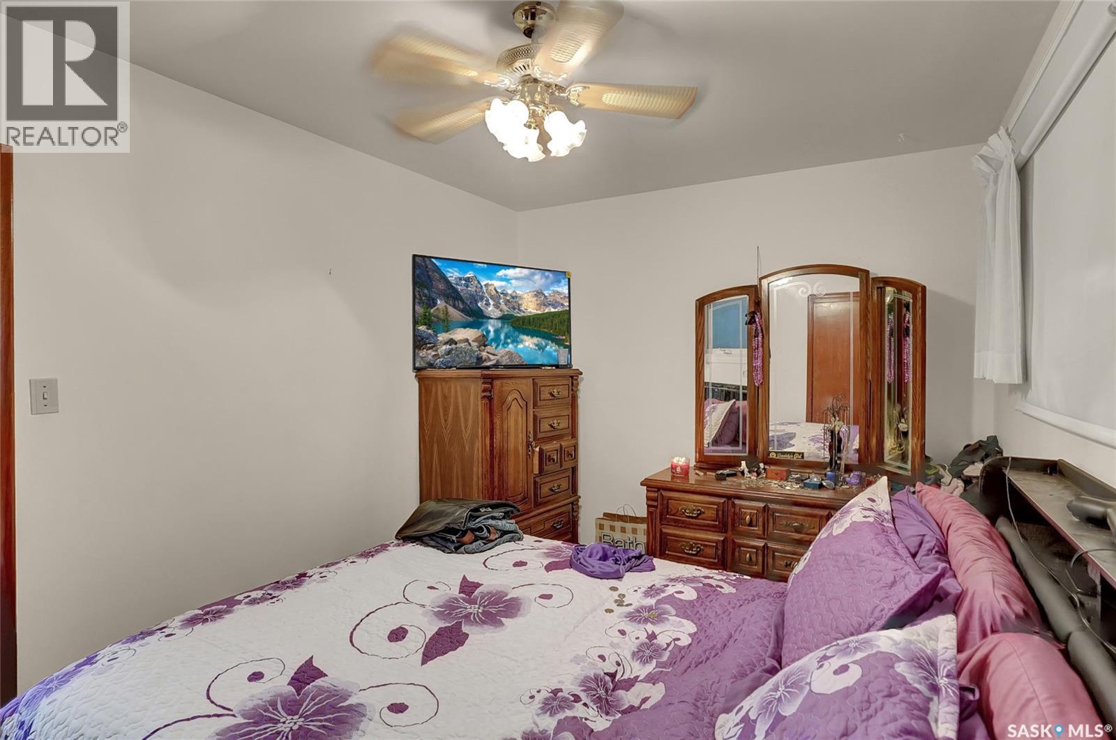 2160 Mcdonald Street, Regina, Saskatchewan  S4N 2Y7 - Photo 11 - SK029752