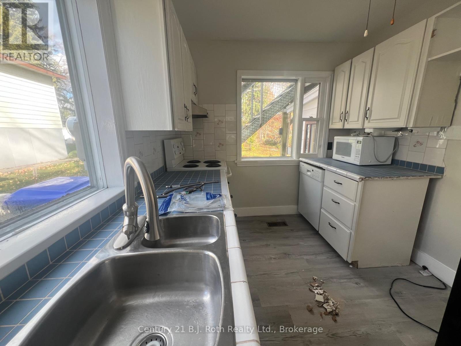 309 Manly Street, Midland, Ontario  L4R 3C7 - Photo 7 - S12509724