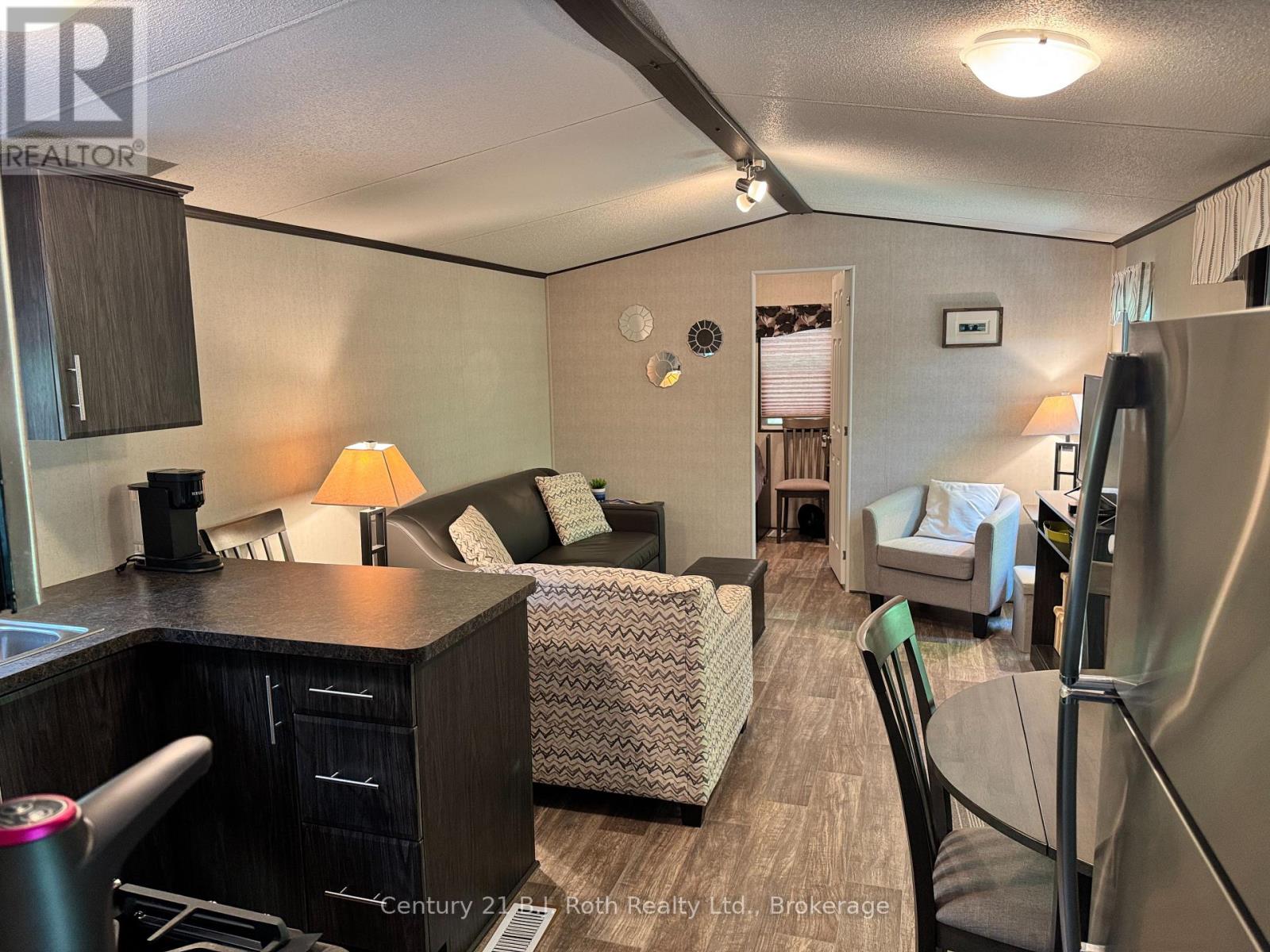 767 Poplar Crescent, Bracebridge, Ontario  P1L 1W9 - Photo 17 - X12844662