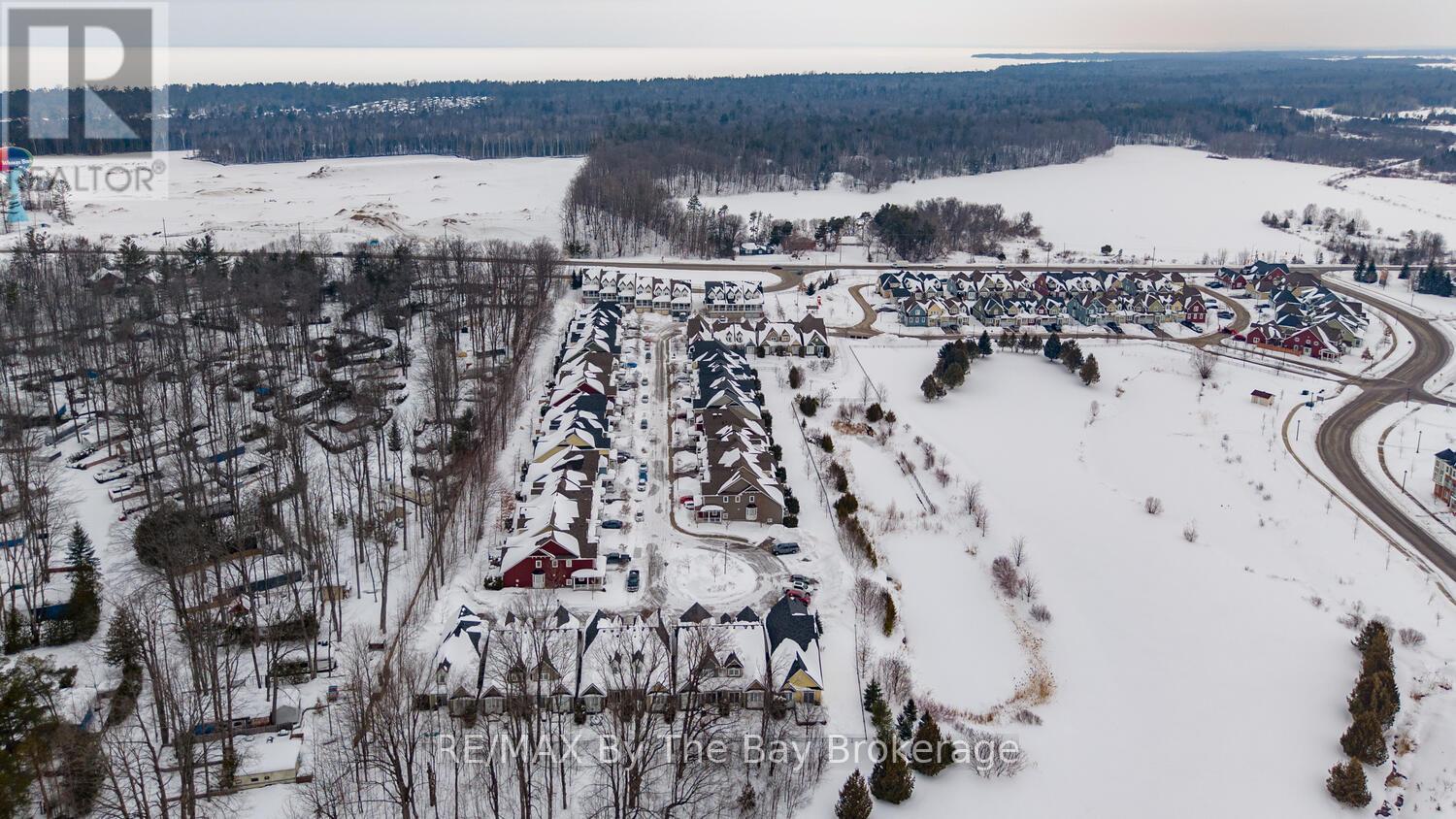 37 Berkshire Avenue, Wasaga Beach, Ontario  L9Z 0G3 - Photo 45 - S12842220