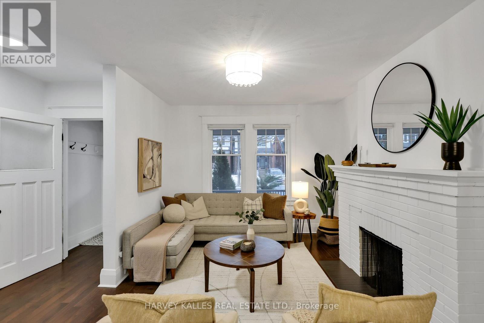 318 Forman Avenue, Toronto, Ontario  M4S 2S7 - Photo 5 - C12845936