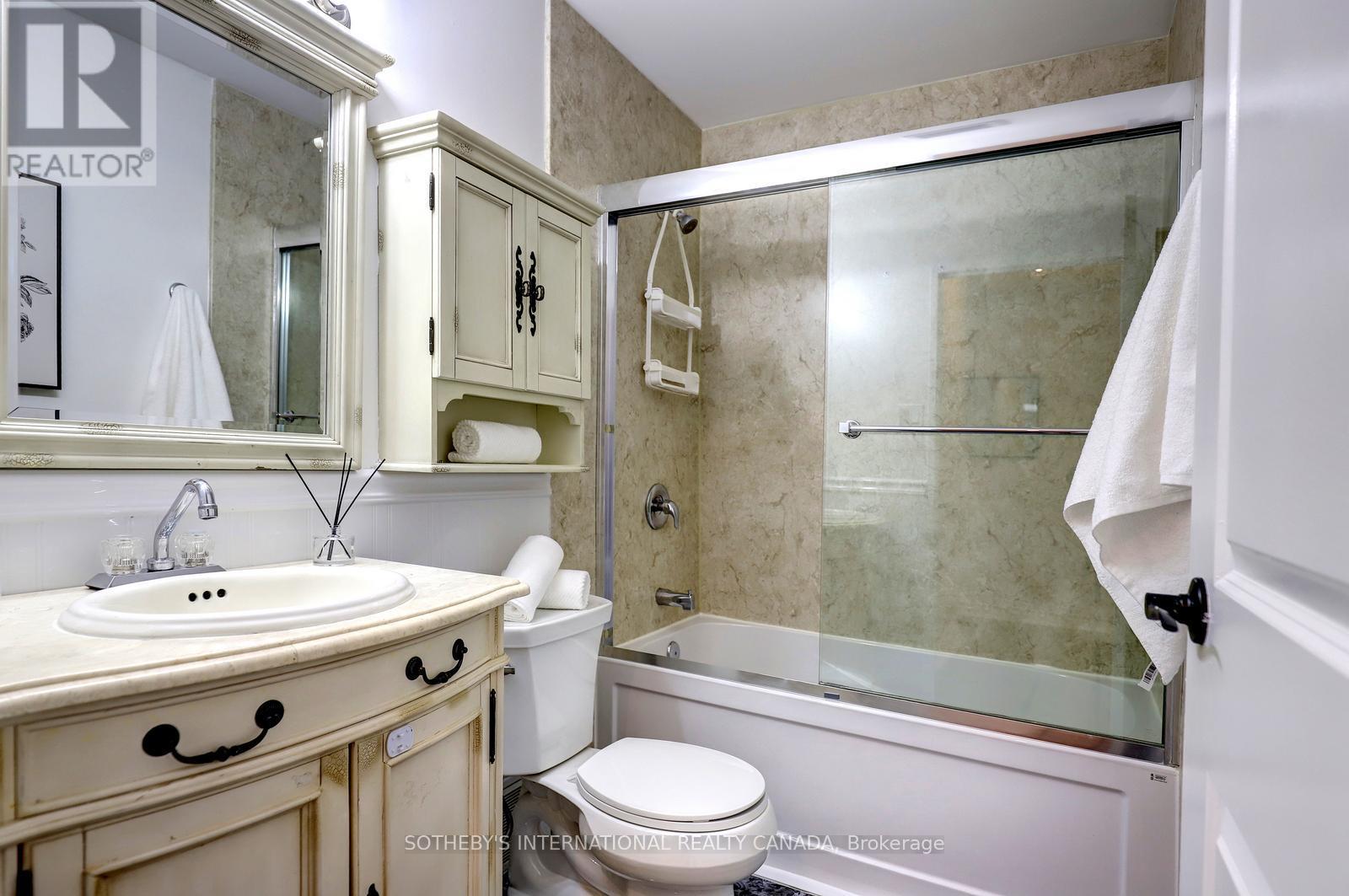 104 - 1515 Lakeshore Road E, Mississauga, Ontario  L5E 3E2 - Photo 13 - W12847982