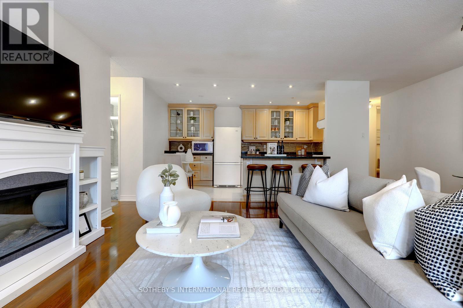 104 - 1515 Lakeshore Road E, Mississauga, Ontario  L5E 3E2 - Photo 7 - W12847982