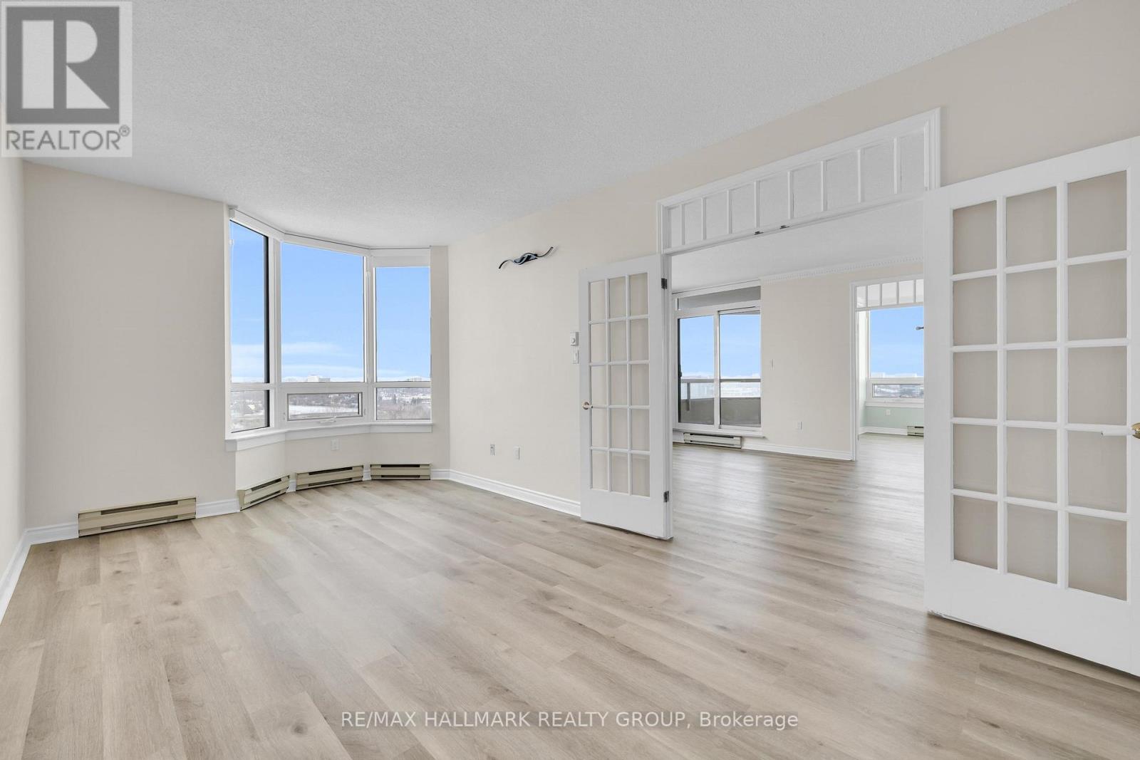 1502 - 1480 Riverside Drive, Ottawa, Ontario  K1G 5H2 - Photo 7 - X12750428