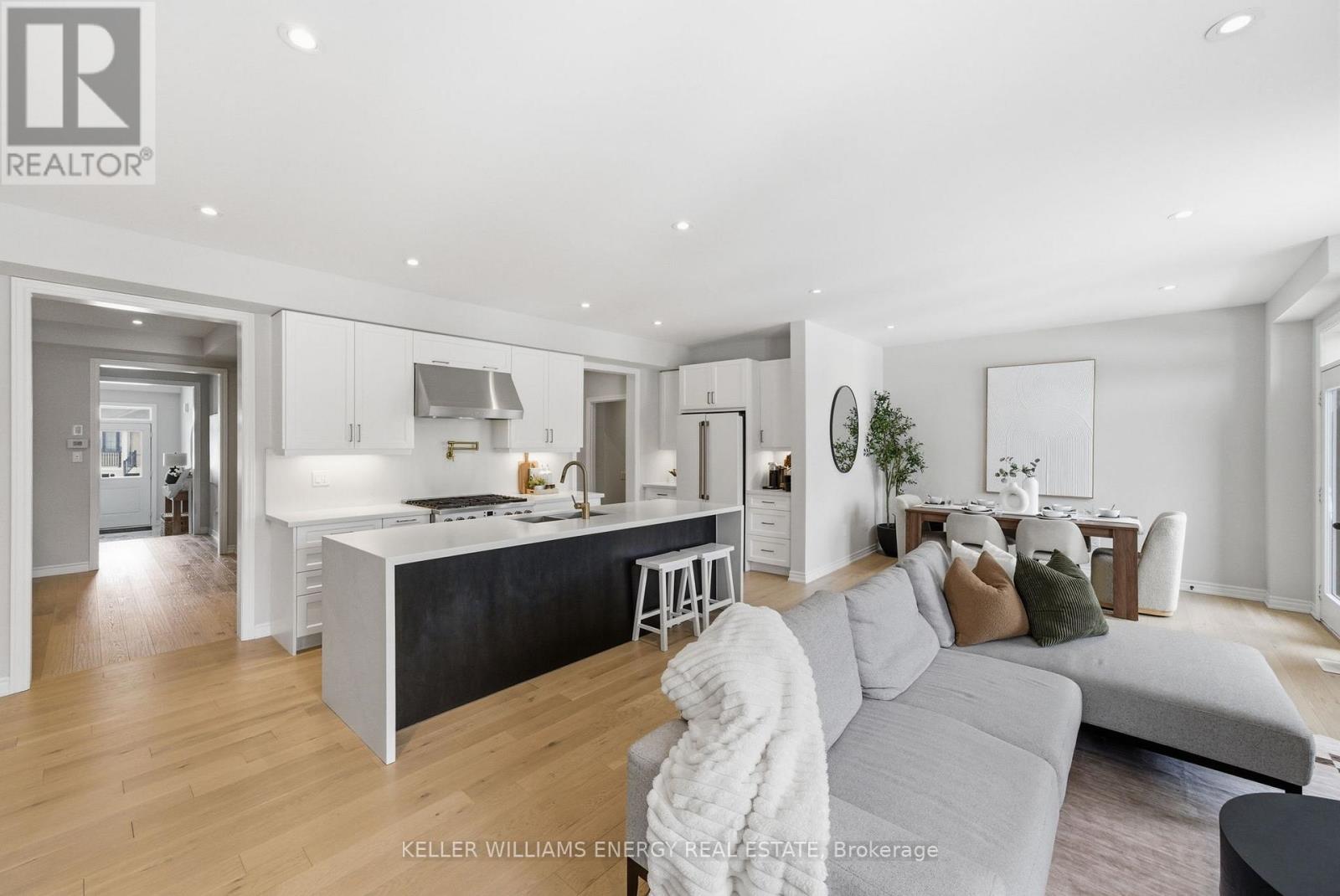 44 Priory Drive, Whitby, Ontario L1P 0L1 - Photo 11 - E12848128