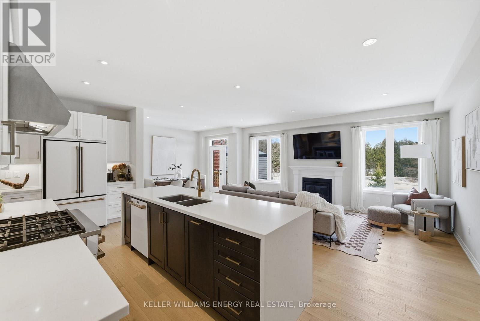 44 Priory Drive, Whitby, Ontario L1P 0L1 - Photo 8 - E12848128