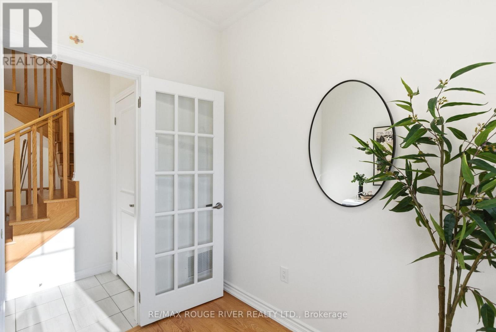 27 Swordfish Drive, Whitby, Ontario  L1P 0K7 - Photo 5 - E12848140