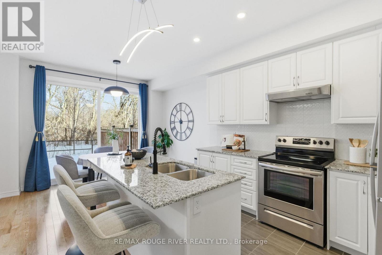 27 Swordfish Drive, Whitby, Ontario  L1P 0K7 - Photo 8 - E12848140