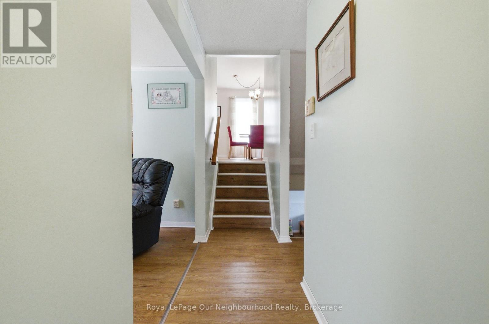 109 Ardwick Street, Whitby (Blue Grass Meadows), Ontario  L1N 8A1 - Photo 10 - E12848250